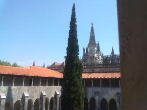 O Mosteiro da Batalha: a vista em um de seus claustros